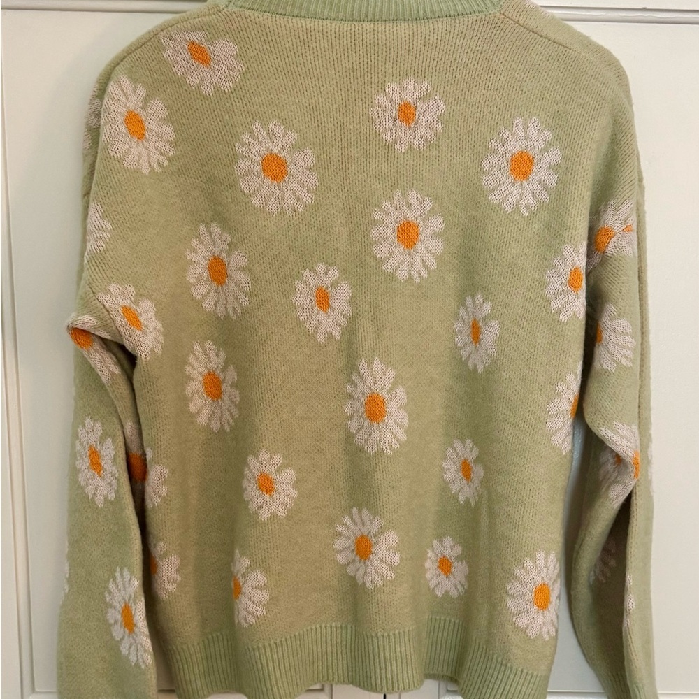 Everything is Coming Up Daisies Y2K Cardigan in Light Green - Picture 5 of 7